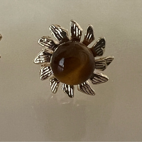 14k Solid Gold Chrysoberyl Sun Post Earrings - Picture 13 of 16